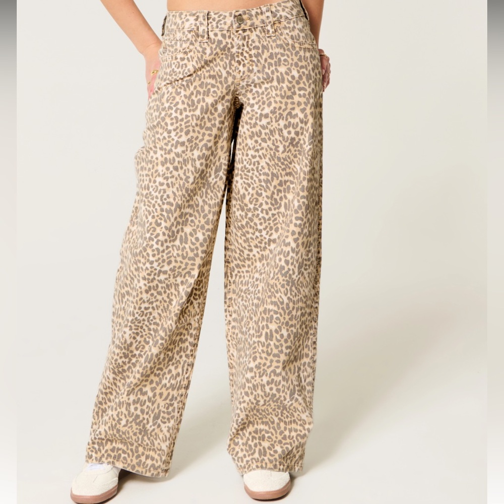 Hollister Leopard Print Wide-Leg Pants